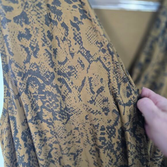 Garnet Hill Sleeveless Maxi Dress Large Brown Snake Print Surplice VNeck Pockets - Picture 12 of 14